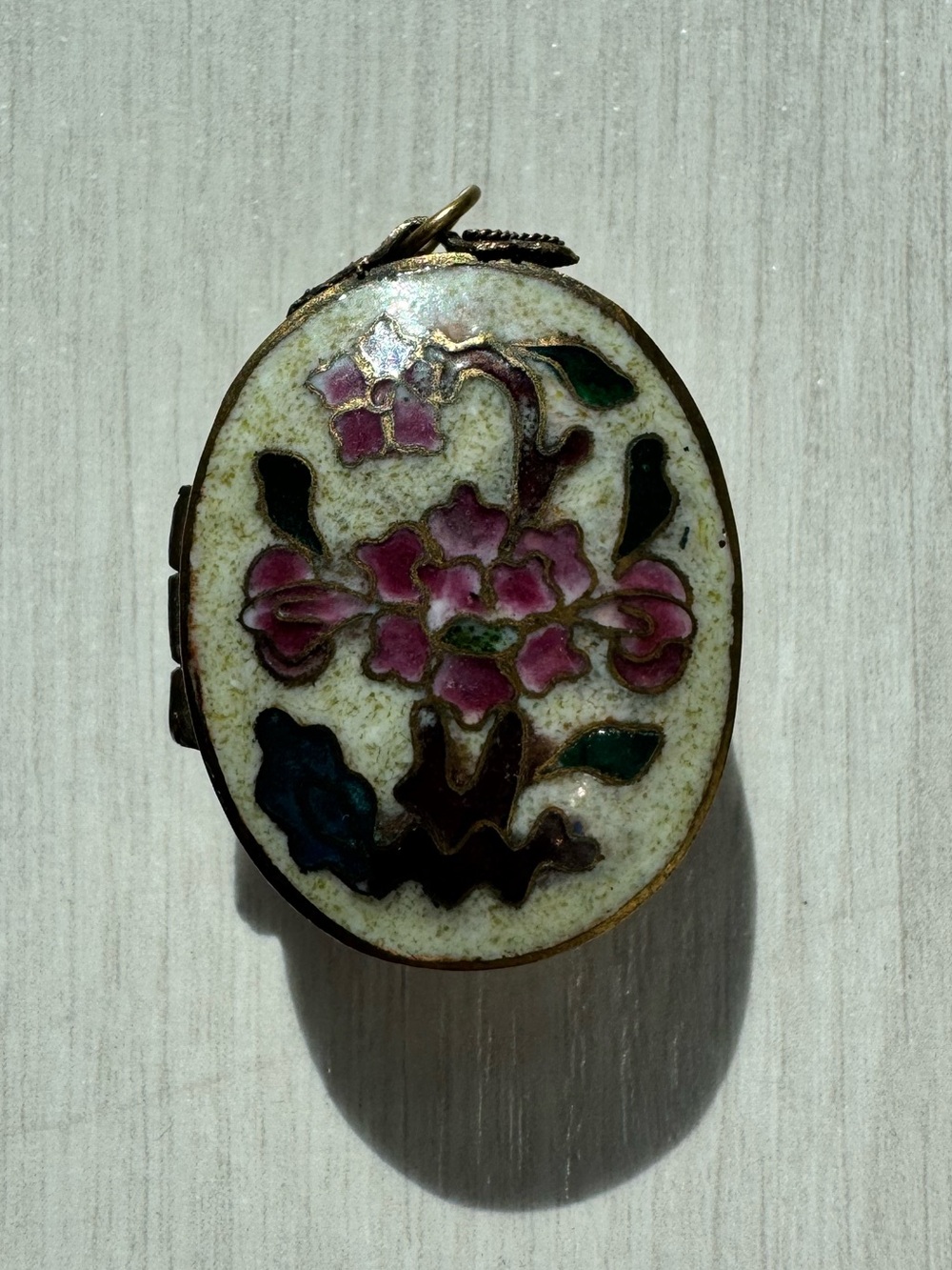 Vintage Cloisonné Heart Enamel Locket - Gold Tone